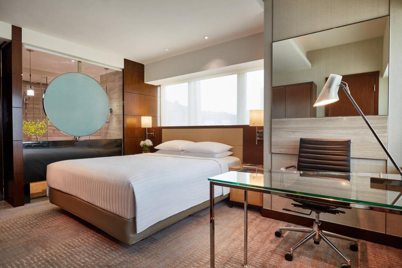 Deluxe King Room Harbour View,1398011486:JPEG